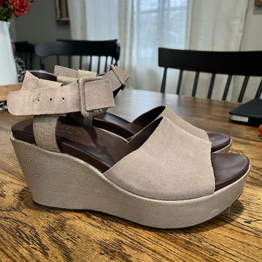 Kork Ease Suede Wedge Sandals Size 8
